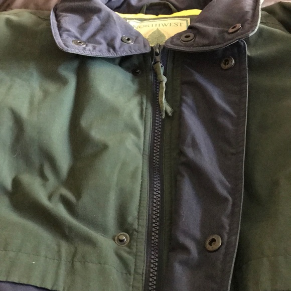 Northwest Territory Winter Coat Size Medium - Picture 7 of 16